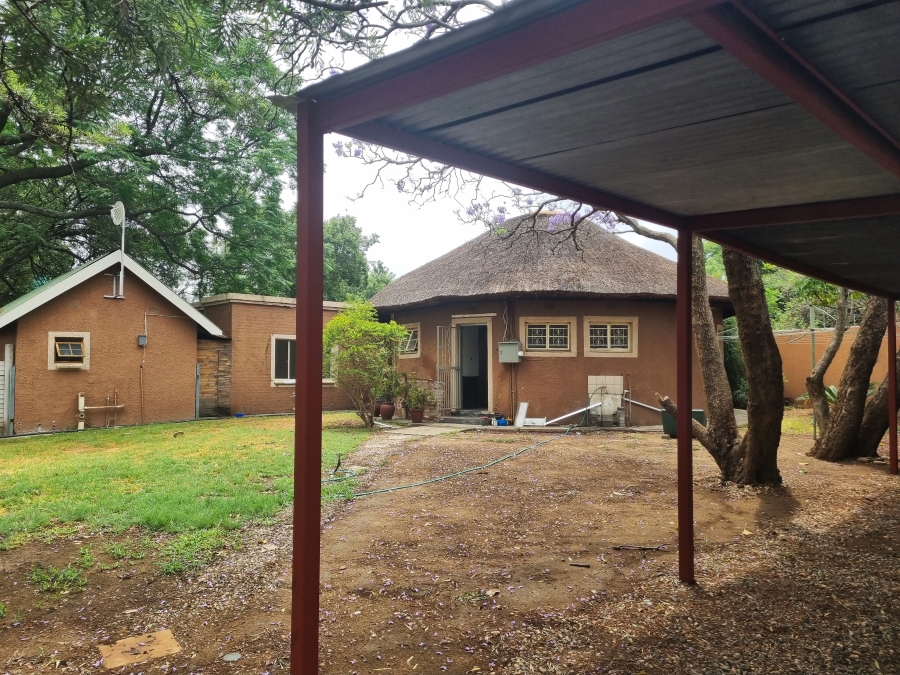 Commercial Property for Sale in Zuurplaat A H North West